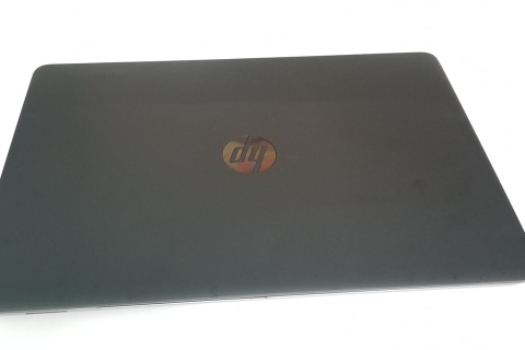 Mua laptop hãng nào tốt nhất